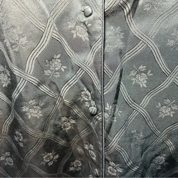 Victoria’s Secret 90s Vintage Green Floral Button Up Long Sleeve Pajama Top - Picture 5 of 12